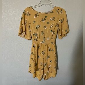 Active USA — Yellow Floral Romper, Short Sleeve, Open Back, Size Medium